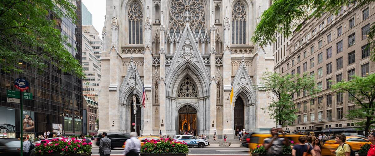 St Patrick\'s Old Cathedral which includes a city, street scenes and a church or cathedral