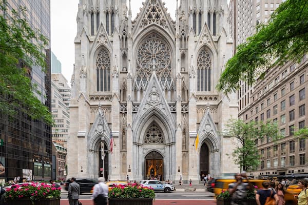 St Patrick\'s Old Cathedral which includes a city, street scenes and a church or cathedral