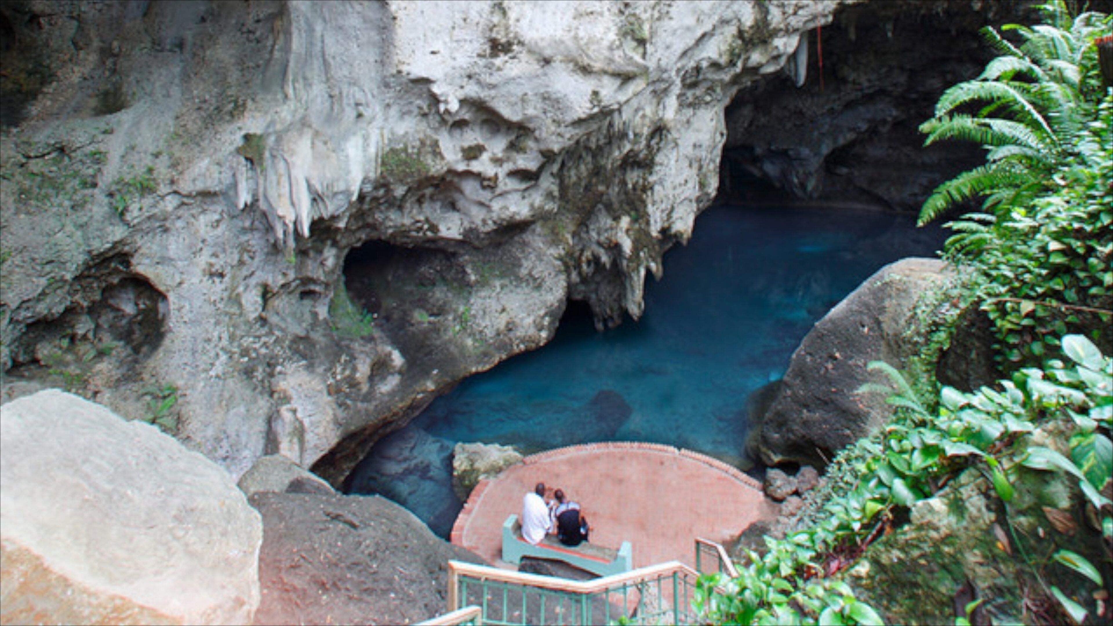 ドミニカ共和国 表示 眺め と 洞窟