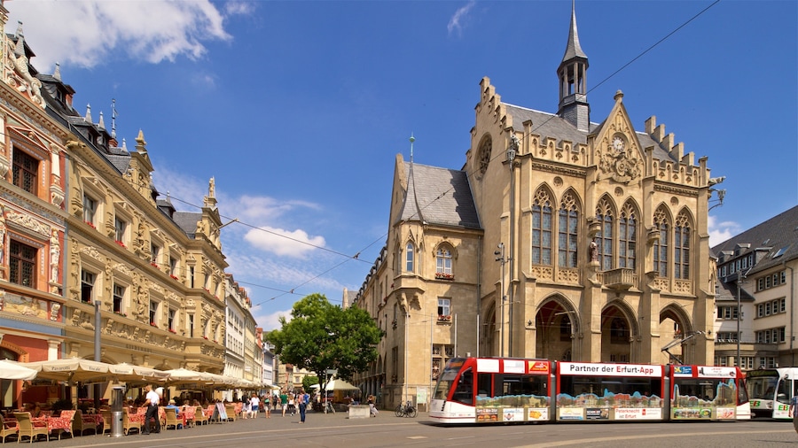 Rathaus which includes heritage architecture