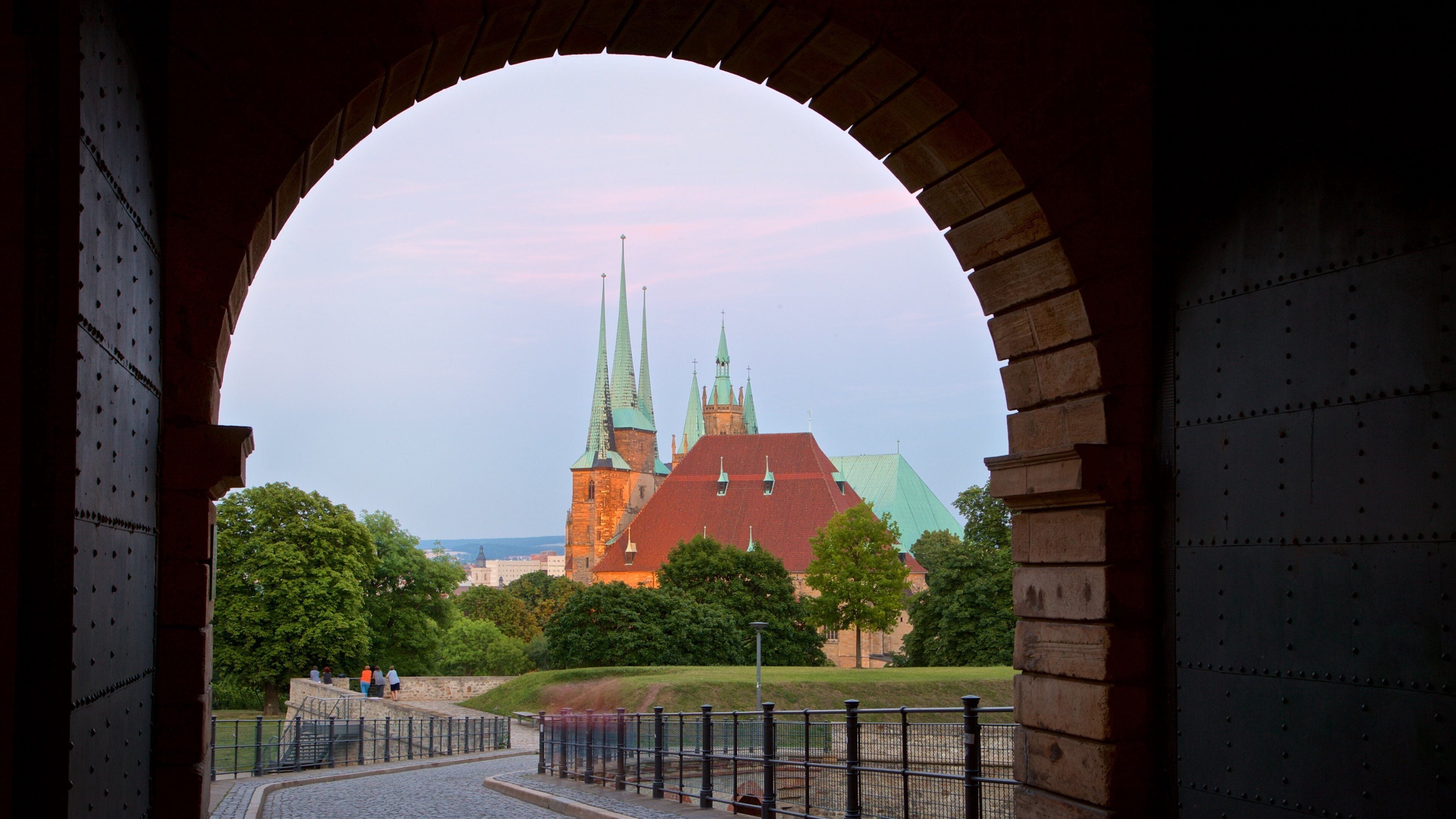 Zitadelle Petersberg showing heritage architecture and interior views