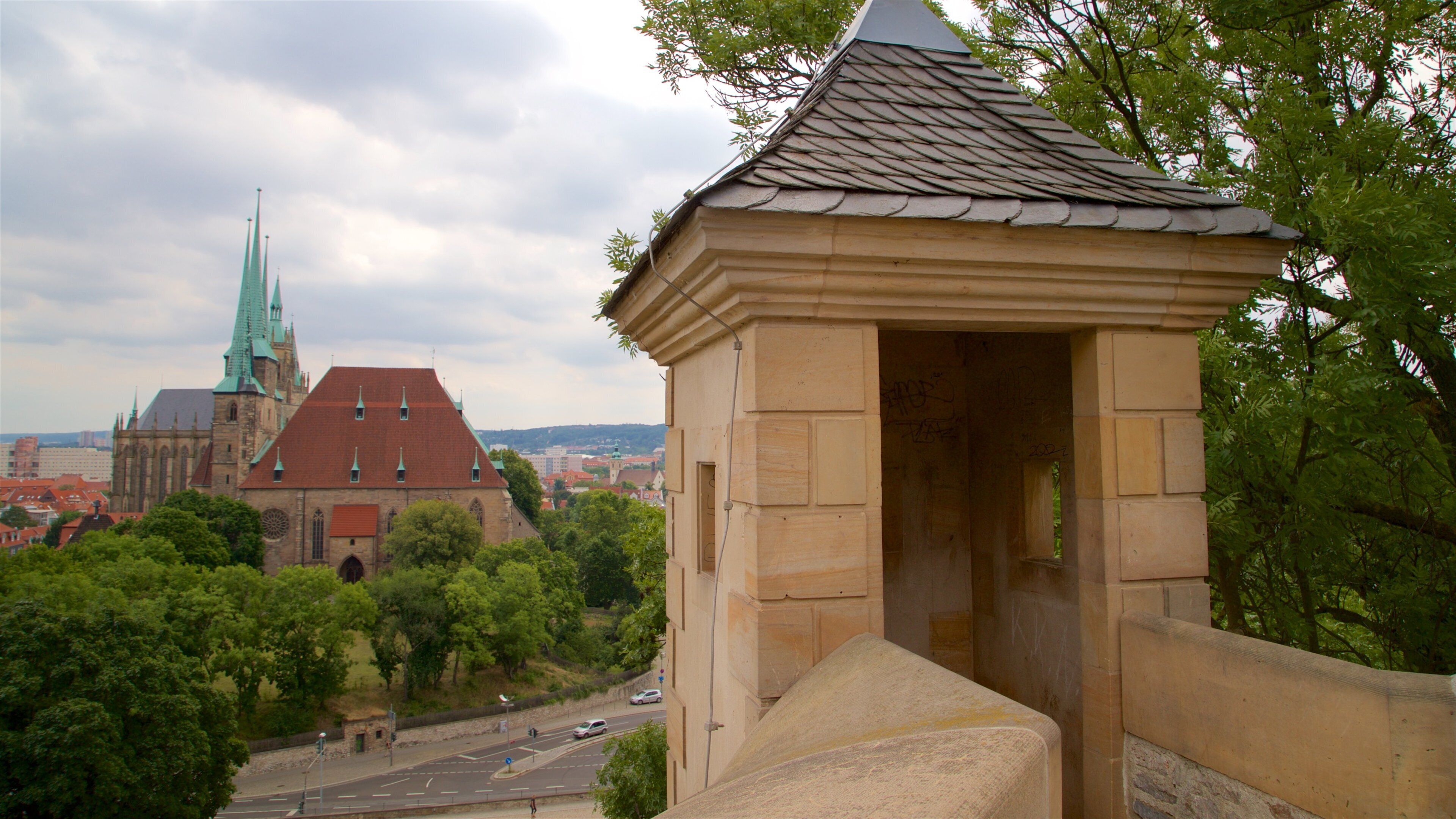 Zitadelle Petersberg welches beinhaltet Geschichtliches