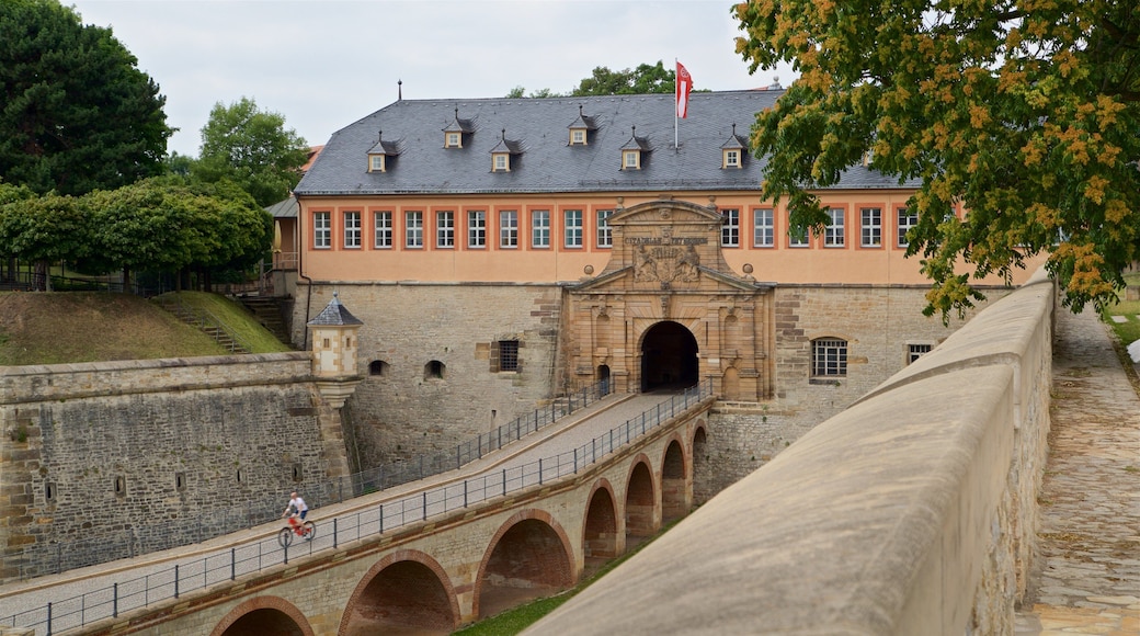 Zitadelle Petersberg featuring heritage architecture and a bridge