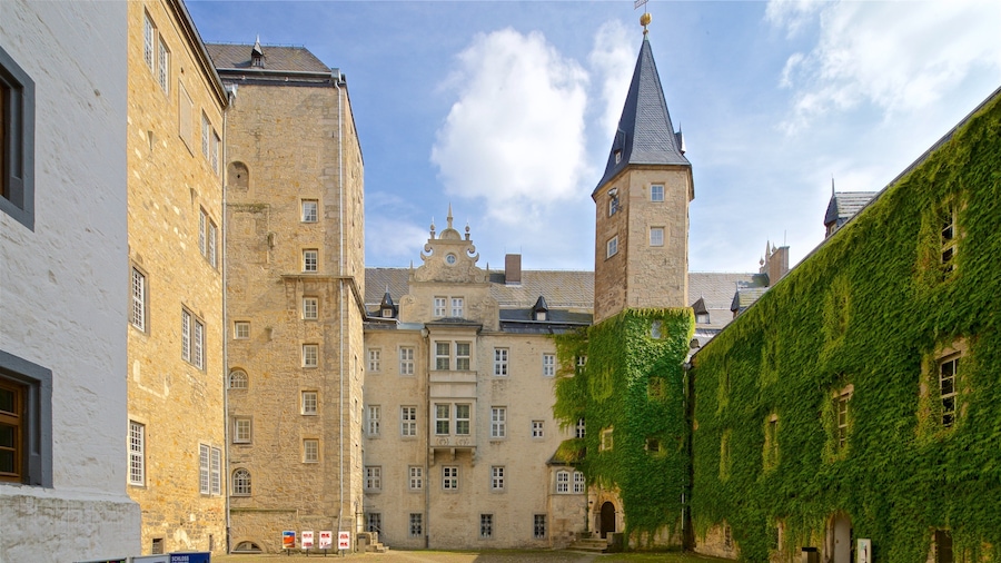 Schloss Wolfsburg bevat historische architectuur