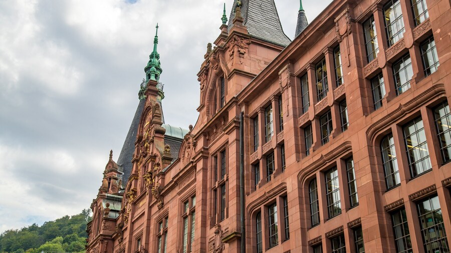Universitätsbibliothek featuring heritage architecture