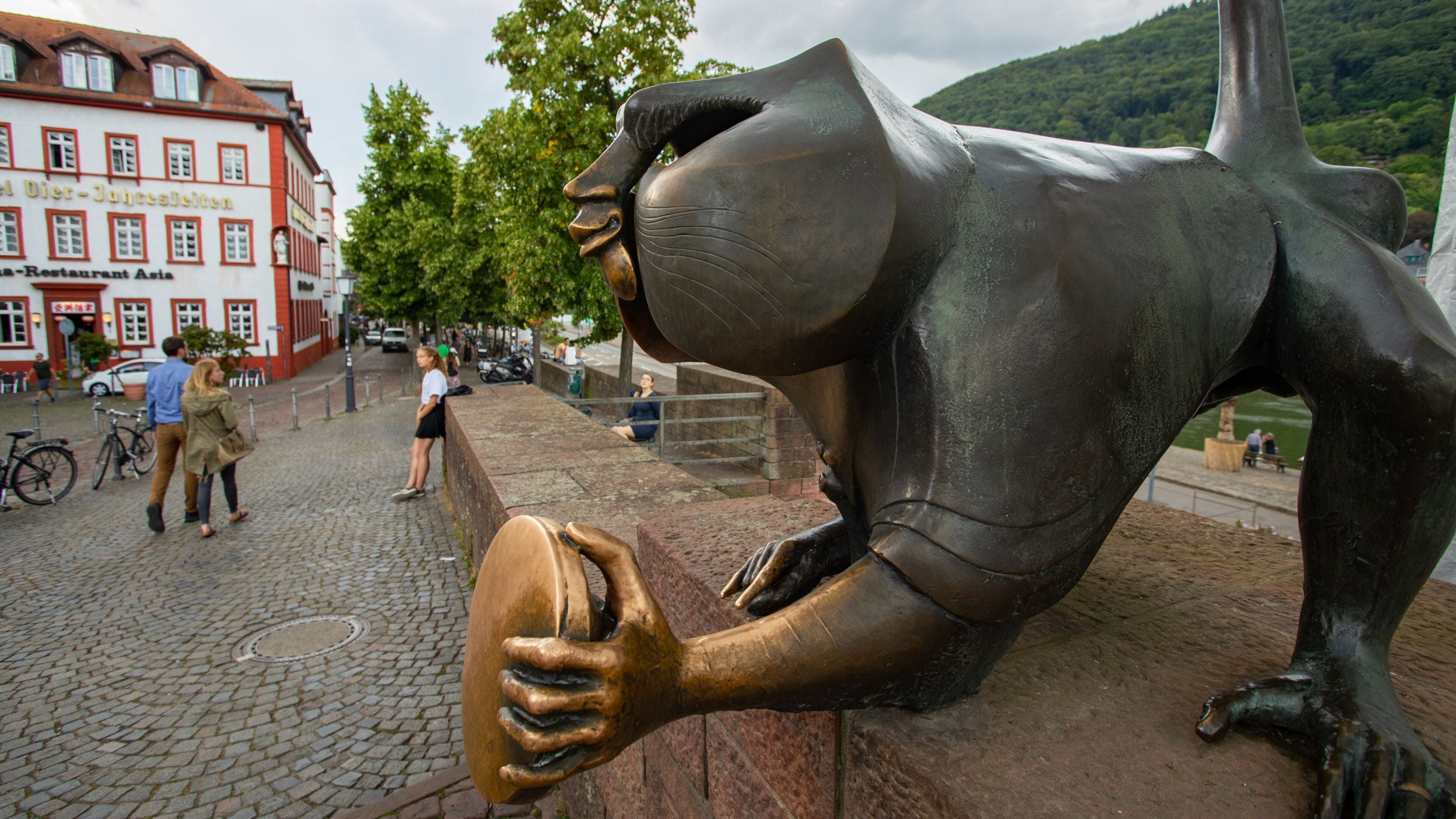 Brass Monkey which includes outdoor art