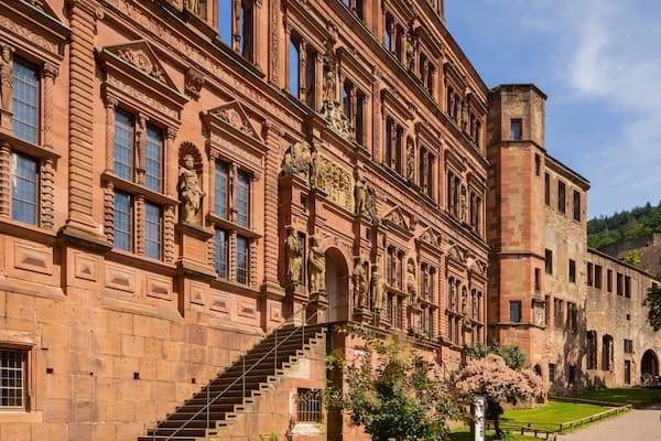 Deutsches Apotheken-Museum which includes heritage architecture