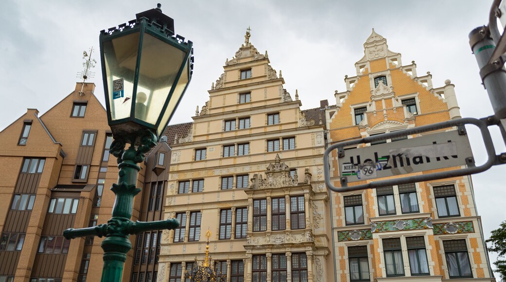 Leibniz House which includes signage and heritage elements