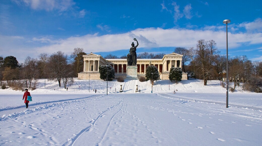 Ruhmeshalle showing snow, heritage architecture and a statue or sculpture
