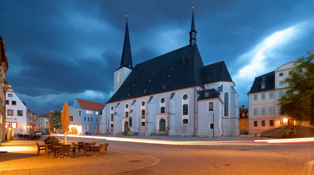 Stadtkirche St Peter und Paul montrant église ou cathédrale et scÚnes de nuit