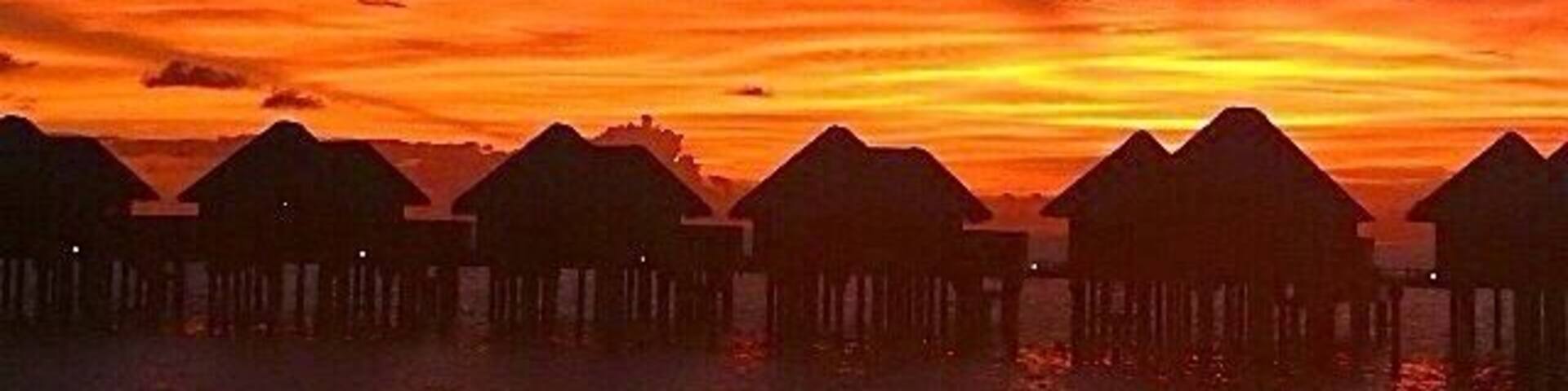 Sunset over ur water reef villa. Maldives, March 2018. My blog on the Maldives. https://jozeel.weebly.com/maldives.html
#Golden travel.