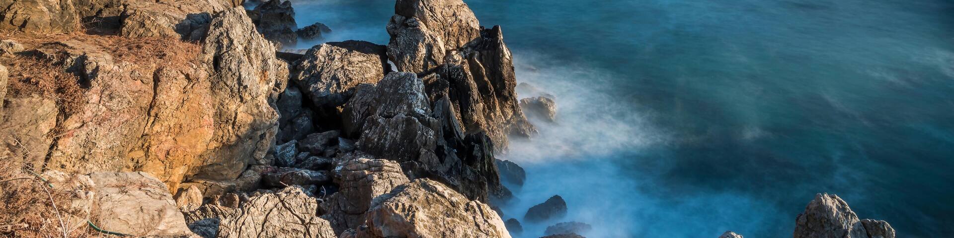 M95BMG Chuam Chotdaebawi Rock,Chotdaebawi-gil, Donghae-si, Gangwon-do south kore