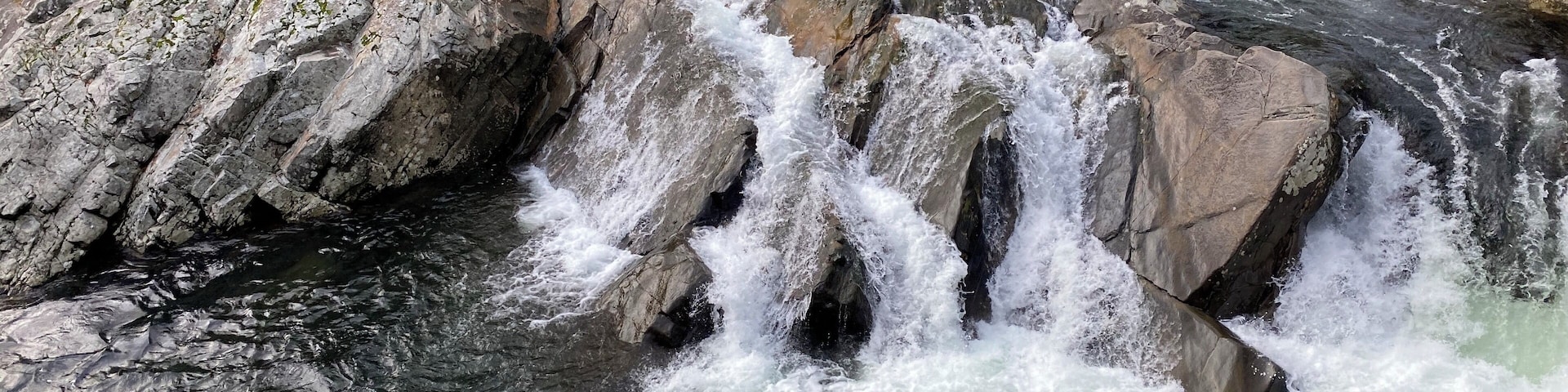 On the way to Cades Cove in Smoky Mountain from Gatlinburg, TN you’ll find these sinks but you may miss it if you blink. It’s on curve where the road turns. Very serene and peaceful. #lifeatExpedia