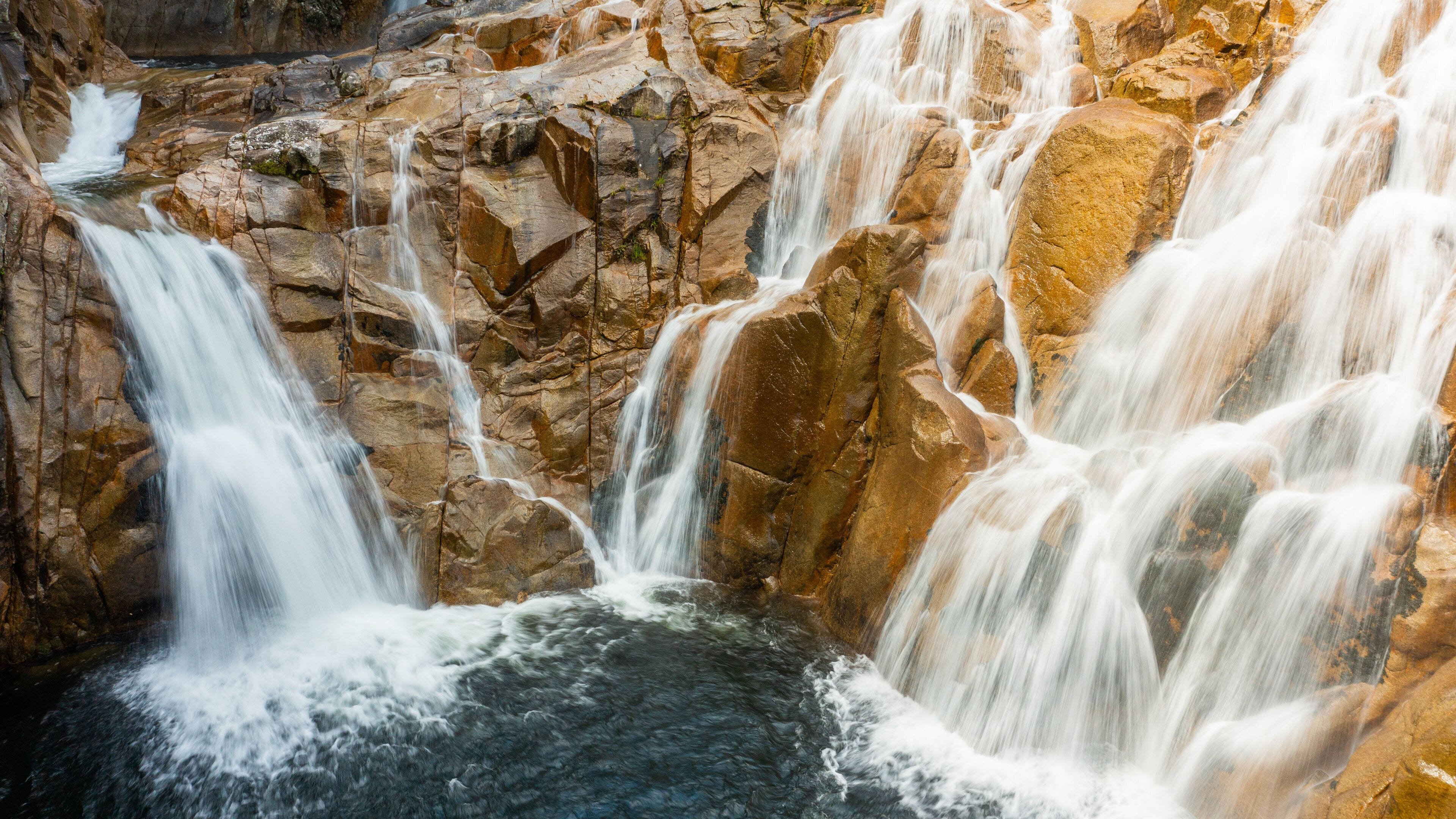 Behana Gorge showing a waterfall