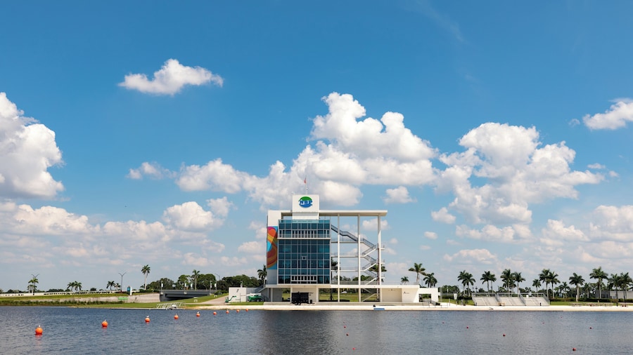 Sarasota_NathanBendersonPark_553248621552334812-4