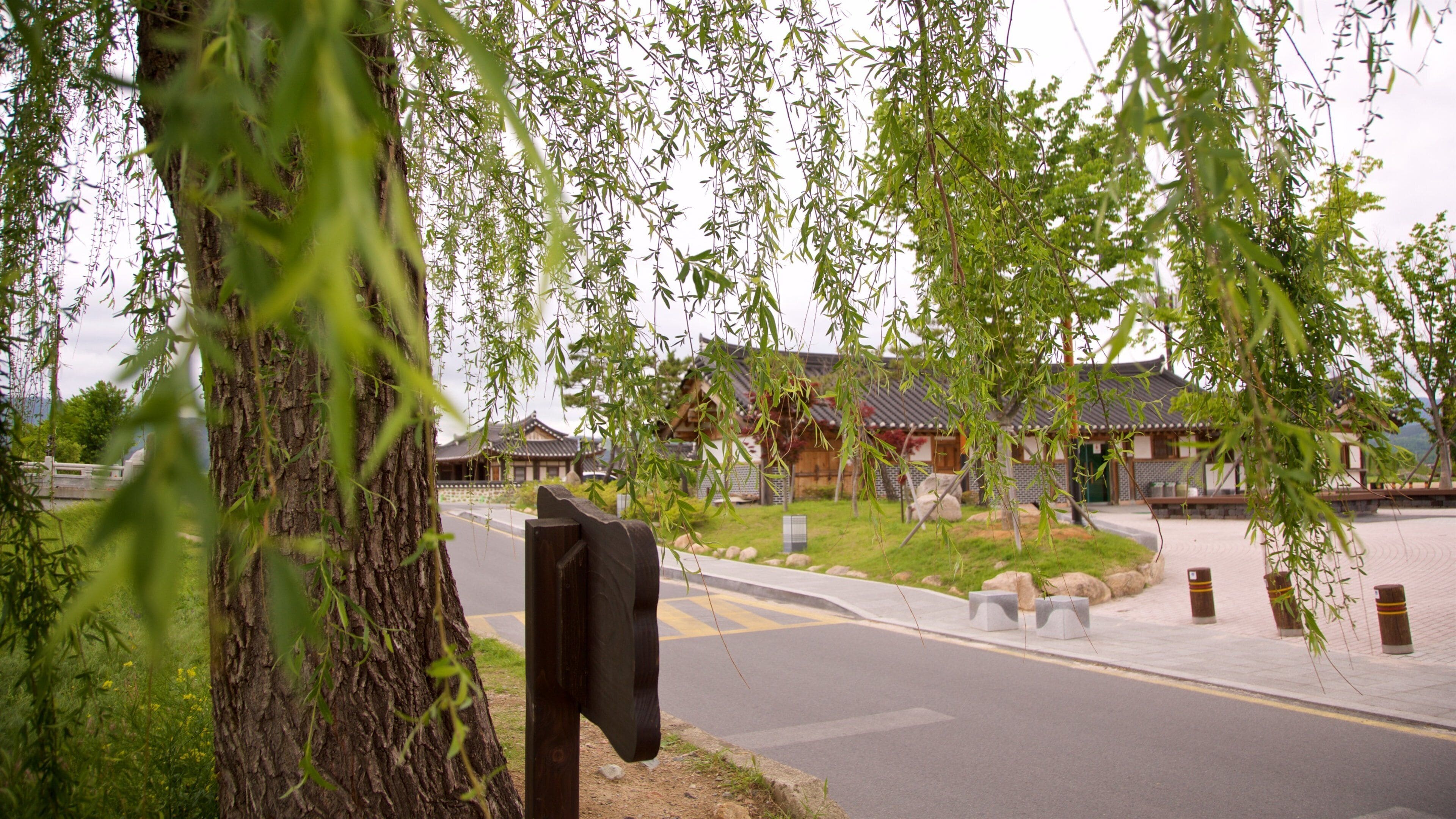 Gyeongju Gyochon Traditional Village featuring heritage elements and a small town or village