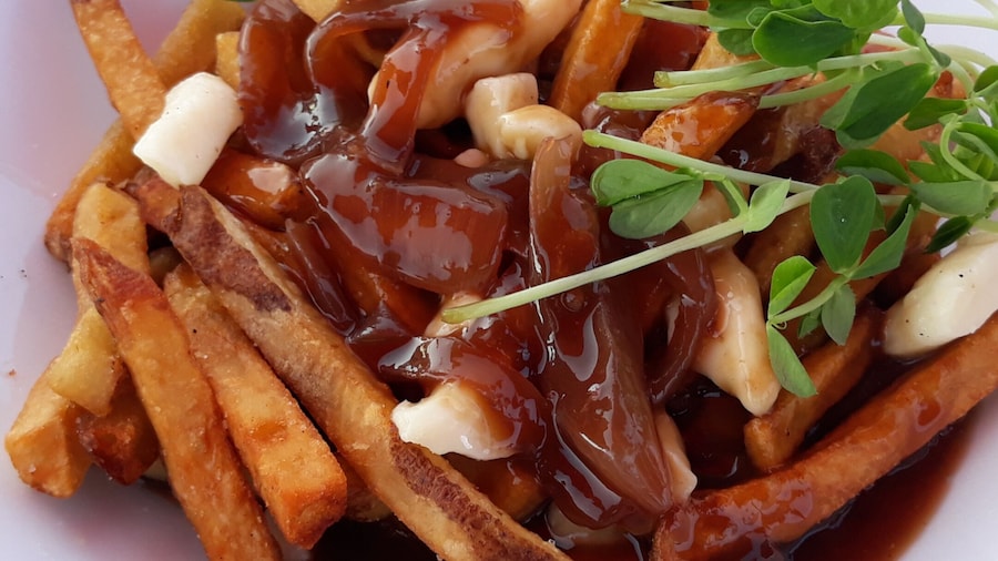 This is one of the best gourmet Poutine I've ever tried in the province of Ontario. #ohcanada 🇨🇦