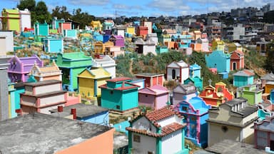 Cimetière Coloré Chichicastenango Guatemala