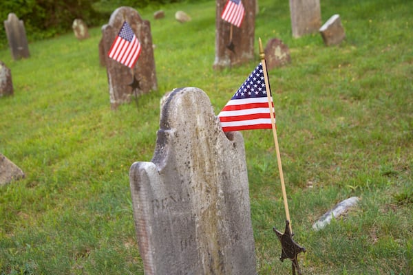 Sag Harbor Old Burying Ground showing a cemetery