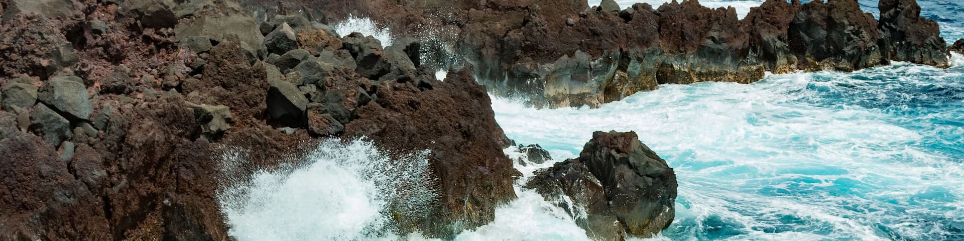 Big wave crushing on cliff; Shutterstock ID 555008266; Purchase Order: -