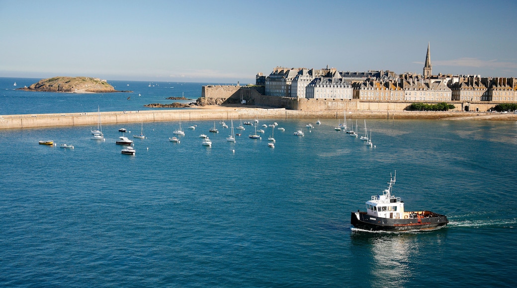 Ferry Port de Saint-Malo