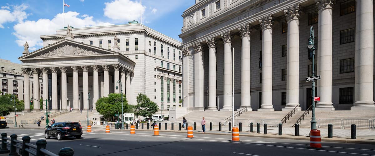 New York Supreme Criminal Court showing heritage architecture, street scenes and an administrative buidling