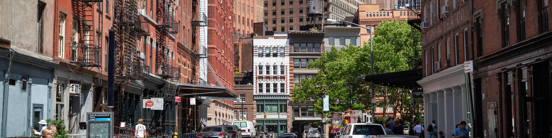 Tribeca featuring street scenes and a city