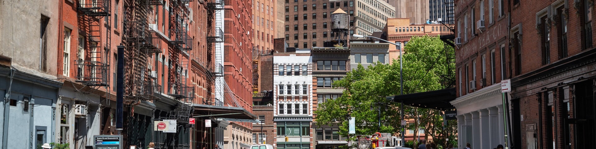 Tribeca featuring street scenes and a city