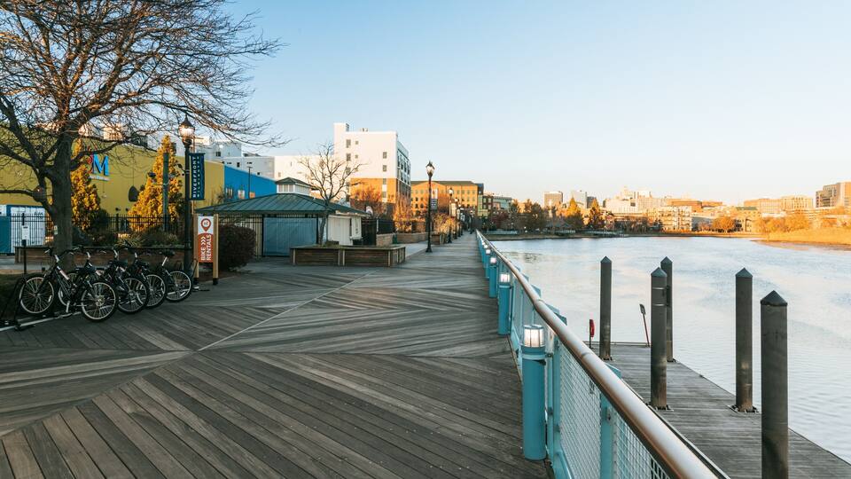 Wilmington Riverwalk showing a river or creek