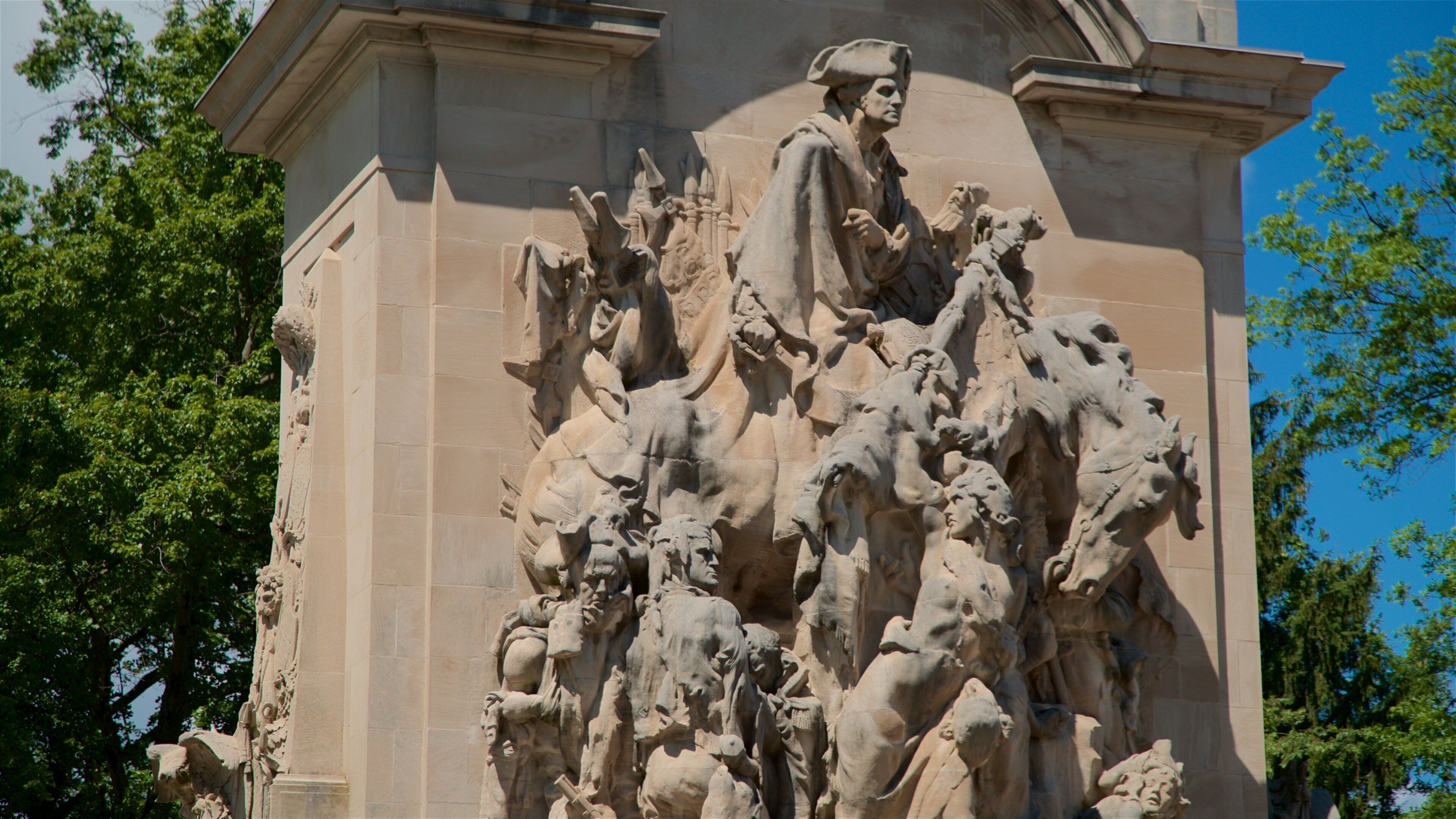 Princeton Battle Monument og byder på kulturarvsgenstande og en statue eller en skulptur