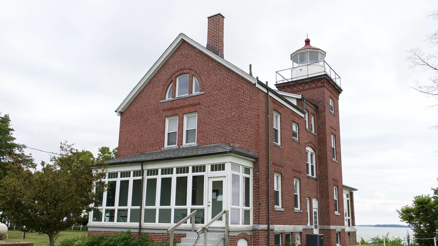 Rumah Api Pulau South Bass