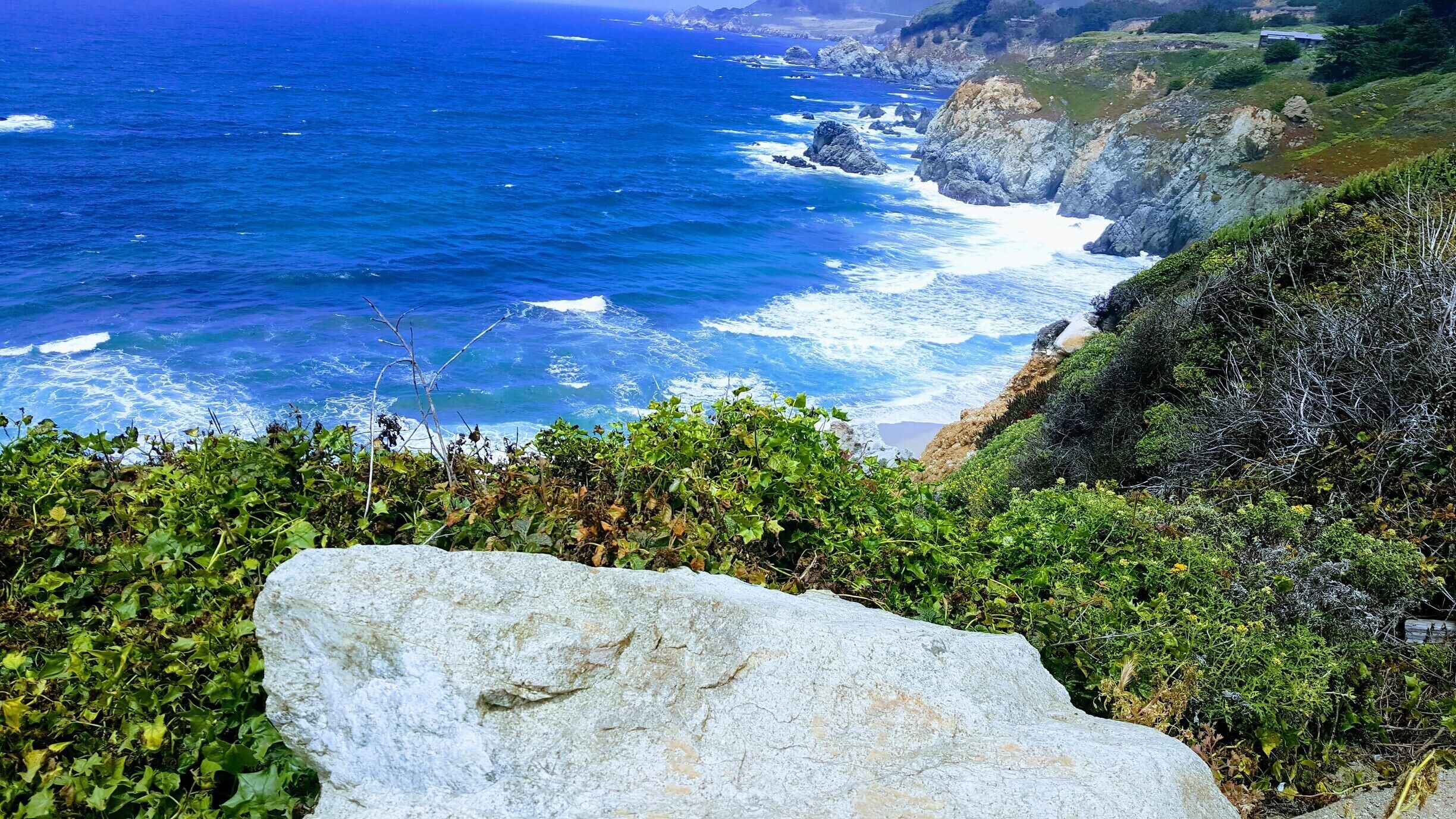Deep blue sea blue sky, crashing waves... Pacific coastal route ....  A beautiful journey 