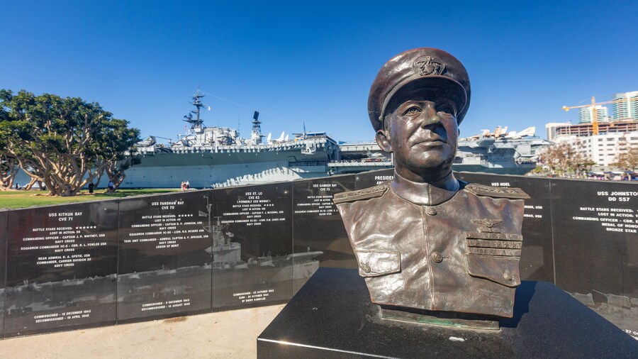 A National Salute to Bob Hope & the Military which includes a statue or sculpture