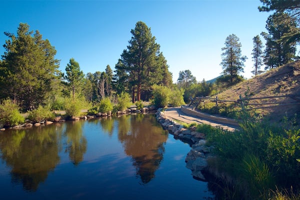 Sprague Lake featuring a lake or waterhole