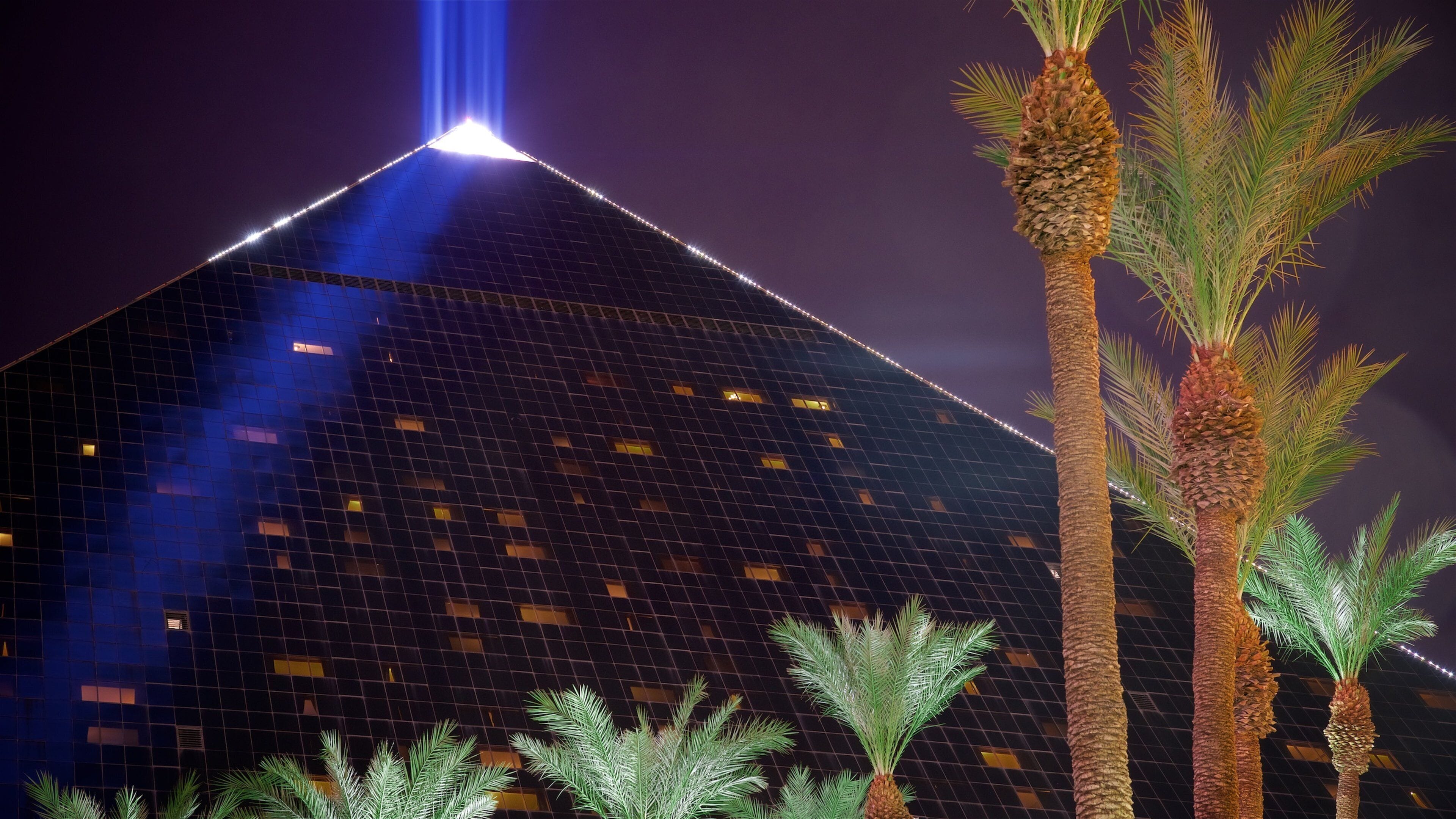 Casino at Luxor Las Vegas showing night scenes and a casino