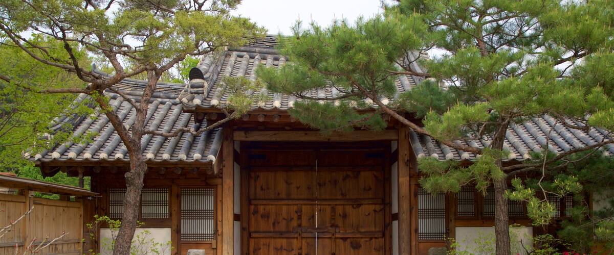 Korean huonekalumuseo featuring perintökohteet