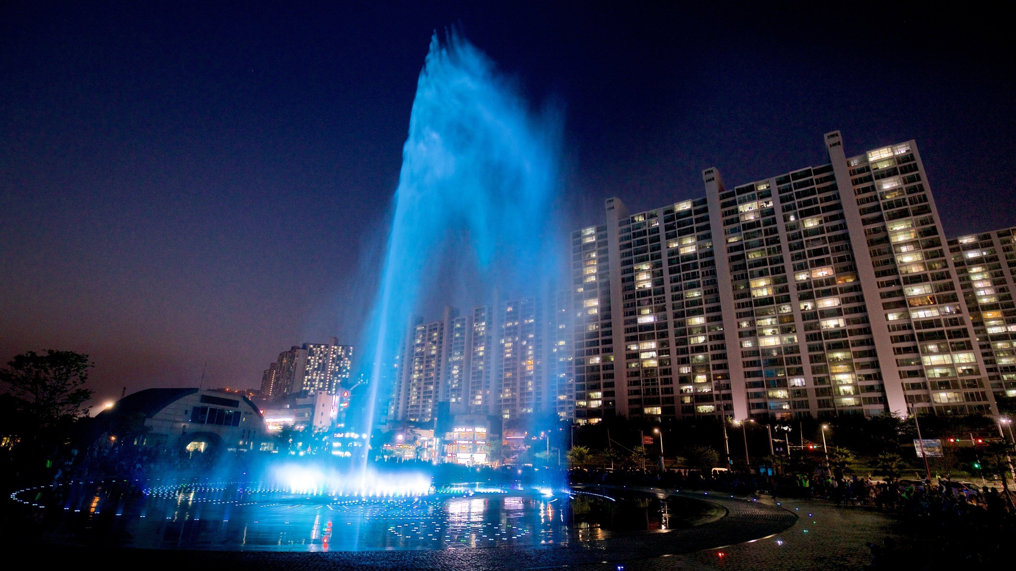 Dadaepo Sunset Fountain of Dream caracterizando cenas noturnas e uma fonte