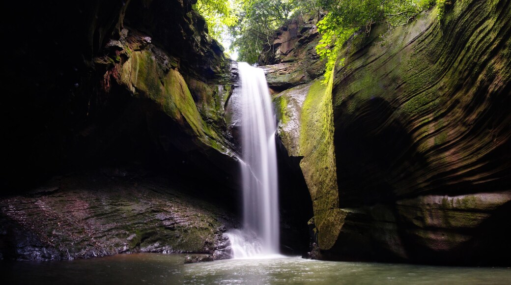 Cascada de las Andorinhas