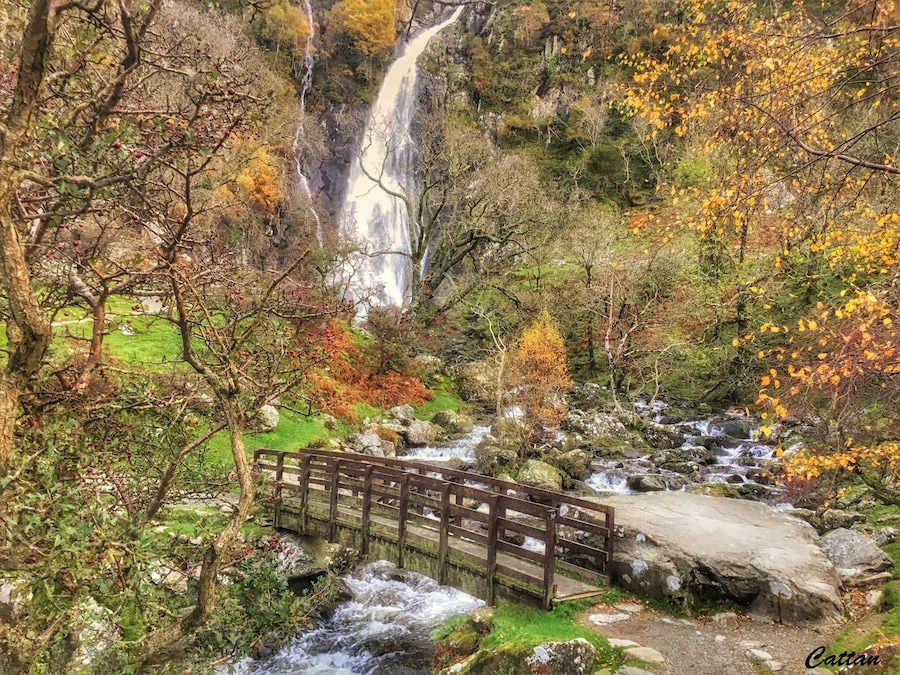 Aber Falls, North Wales, England - no matter how many times comes to this beautiful place, it’s alway soo stunning beautiful #england #nationalpark #nature #hiking #red #travel #mountains