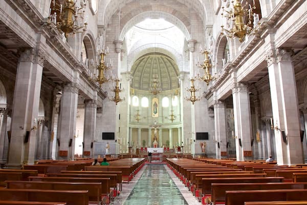 San Jose de Toluca Cathedral featuring interior views and a church or cathedral