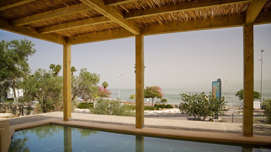 Hamat Tiberias National Park which includes a pool