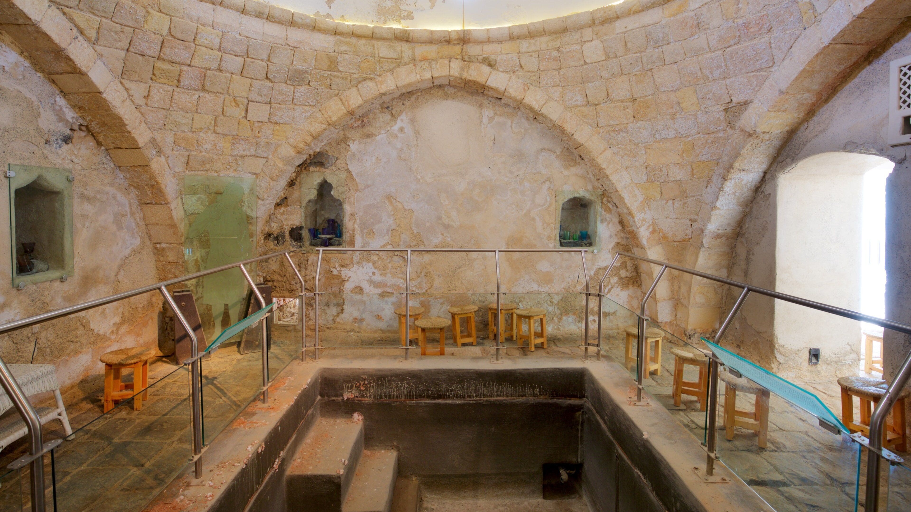 Hamat Tiberias National Park showing heritage elements and interior views