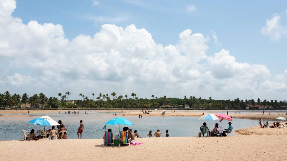 Salvador_BuraquinhoBeach_553248621557915382_07