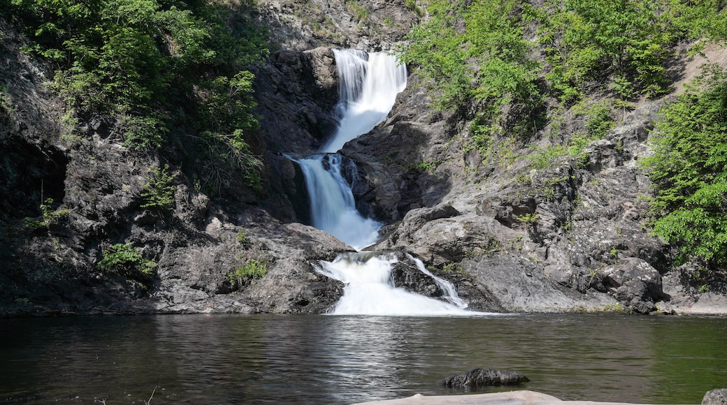 Poestenkill Falls