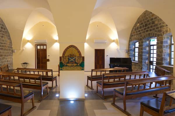 St. Andrewâs Church of Scotland, Tiberias featuring interior views and a church or cathedral