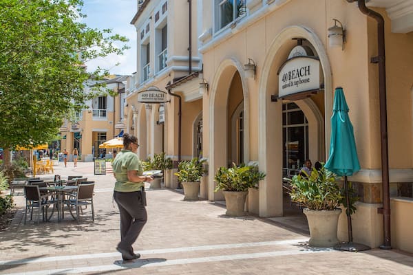 400 Beach featuring street scenes as well as an individual femail