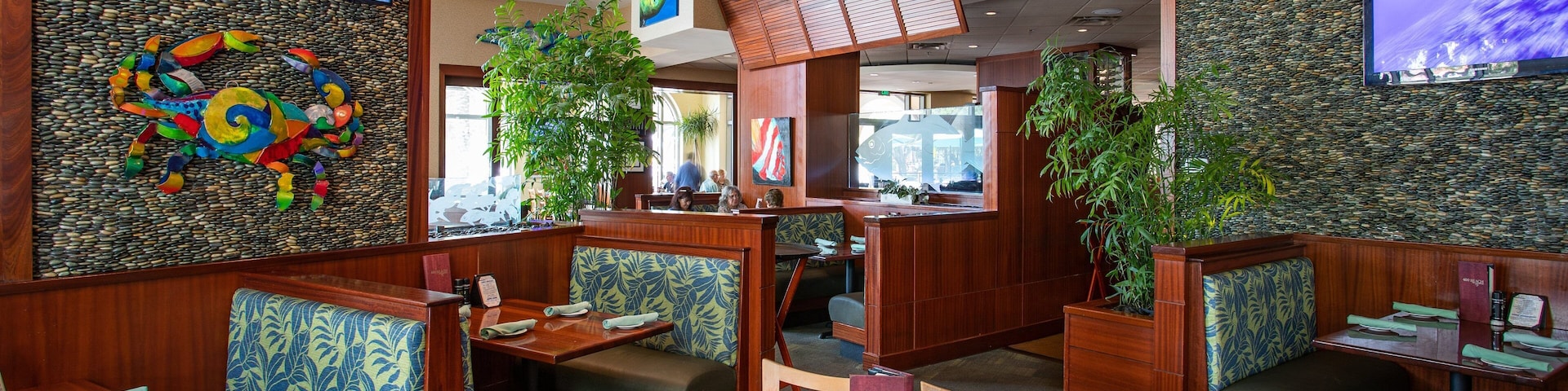 400 Beach featuring interior views