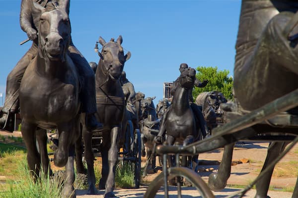 Centennial Land Run Monument showing a statue or sculpture