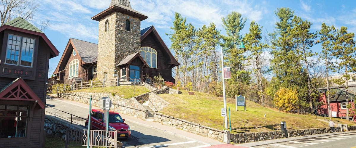 LakePlacid_St.EustaceEpiscopalChurch_553248621558114331_01