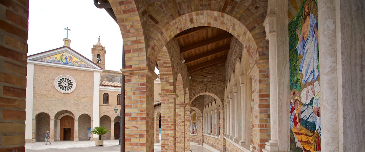 Santuario della Madonna dello Splendore which includes religious aspects, outdoor art and a church or cathedral